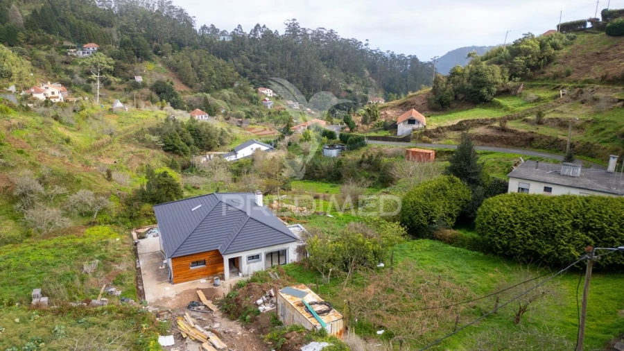 Moradia T3 para Venda em Santo Antonio da Serra Foto 24