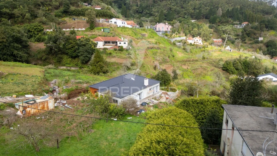 Moradia T3 para Venda em Santo Antonio da Serra Foto 22