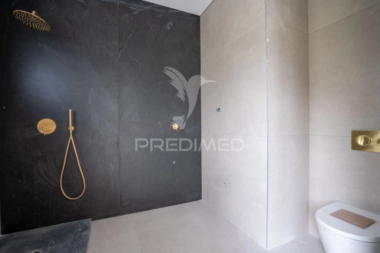 Moradia T3 para Venda em Santo Antonio da Serra Foto 11