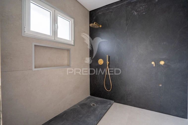 Moradia T3 para Venda em Santo Antonio da Serra Foto 10