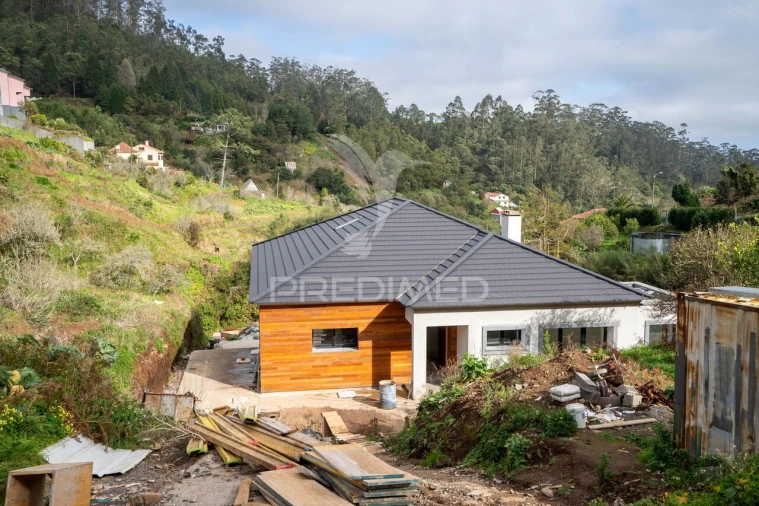 Moradia T3 para Venda em Santo Antonio da Serra Foto 20