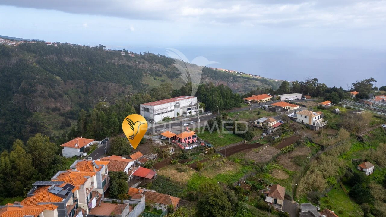 Terreno para Venda em Caniço Foto 13