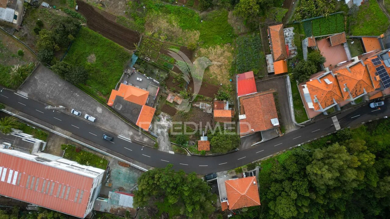 Terreno para Venda em Caniço Foto 17