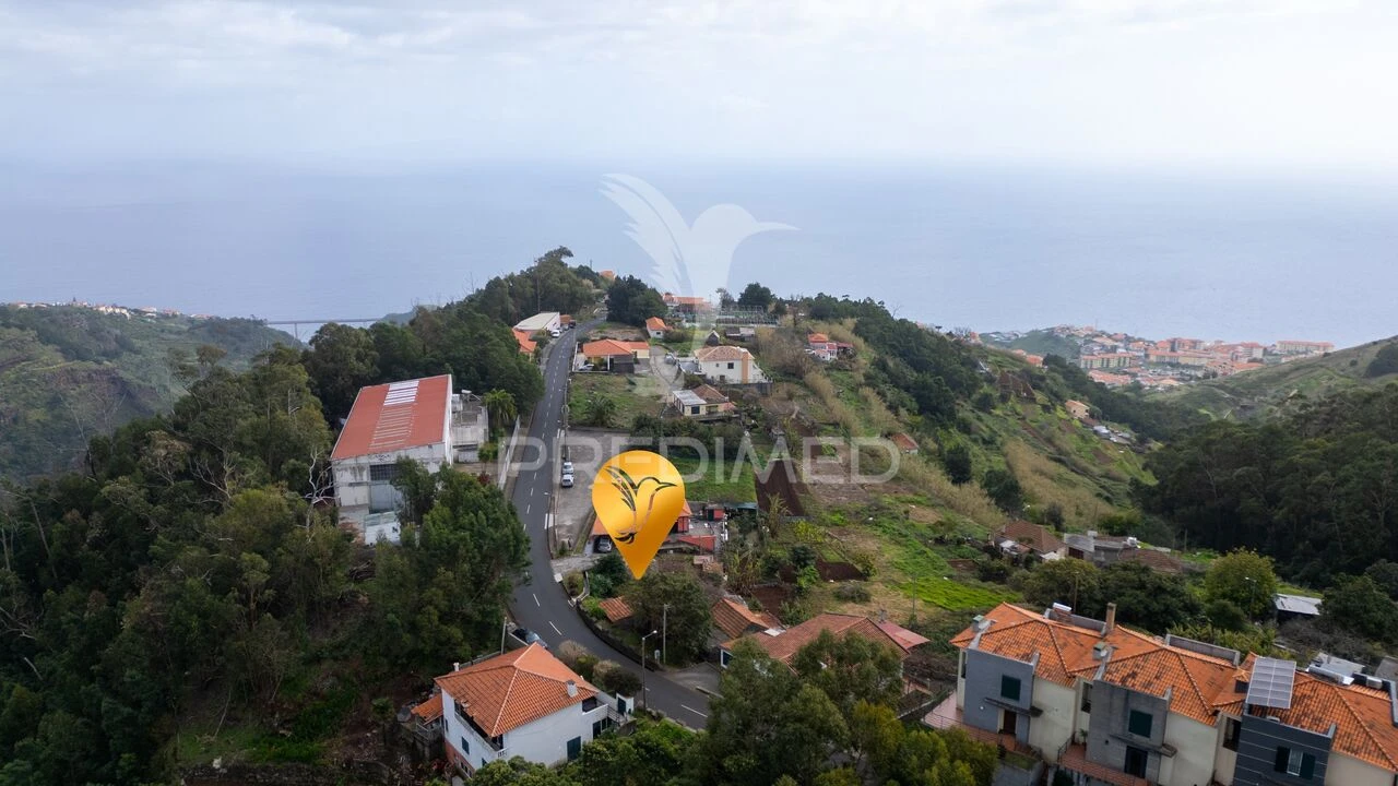 Terreno para Venda em Caniço Foto 9