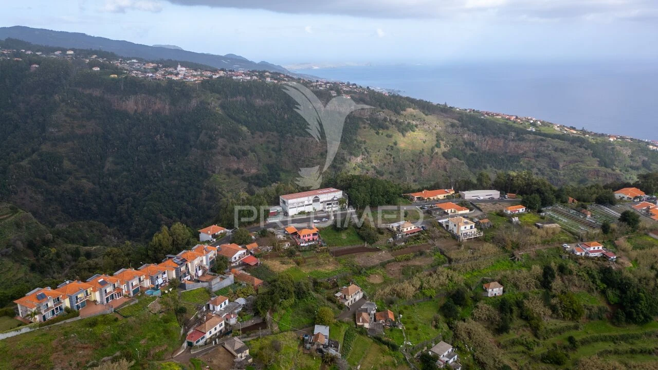 Terreno para Venda em Caniço Foto 15