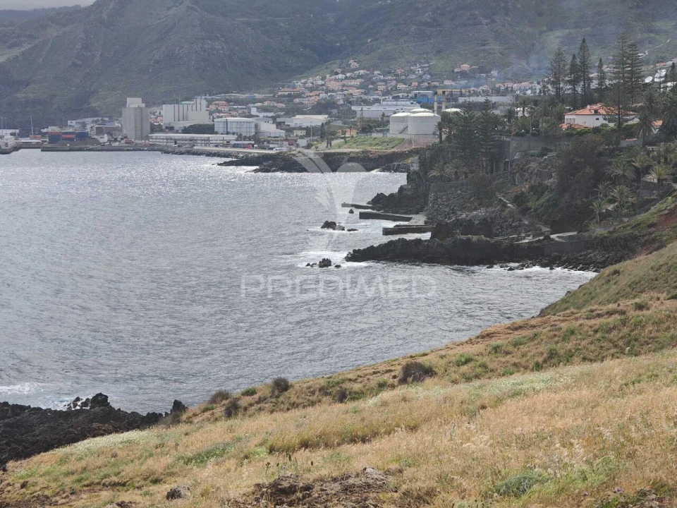 Terreno para Venda em Caniçal Foto 4