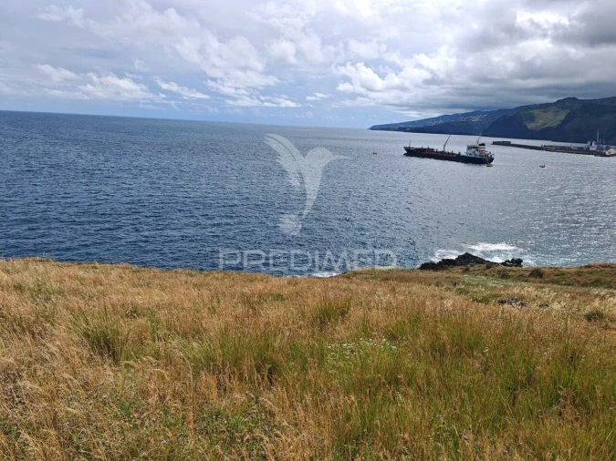 Terreno para Venda em Caniçal Foto 17