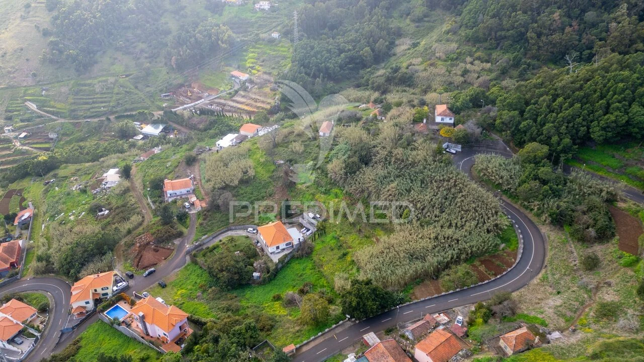 Prédio para Venda em Caniço Foto 9