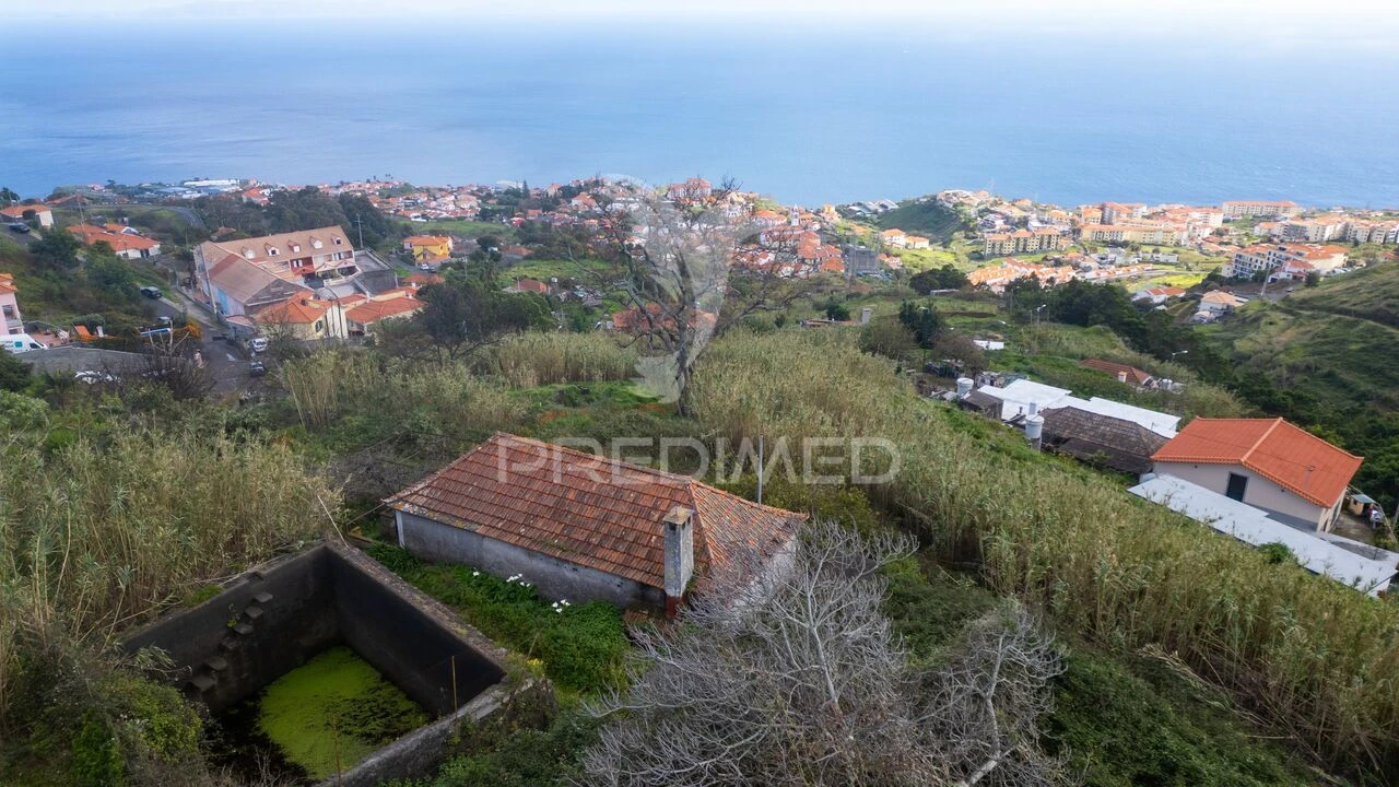 Prédio para Venda em Caniço Foto 35