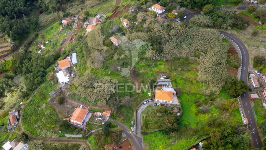 Prédio para Venda em Caniço Foto 7