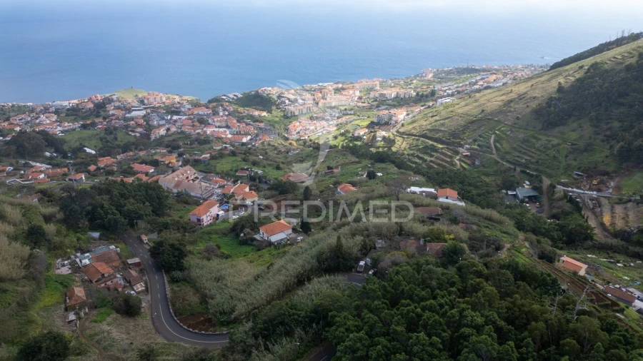 Prédio para Venda em Caniço Foto 15