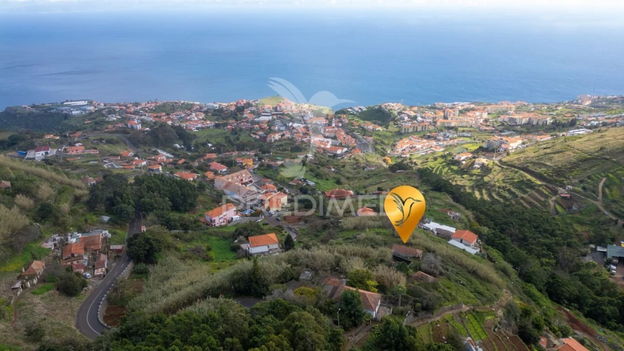 Prédio para Venda em Caniço Foto 18