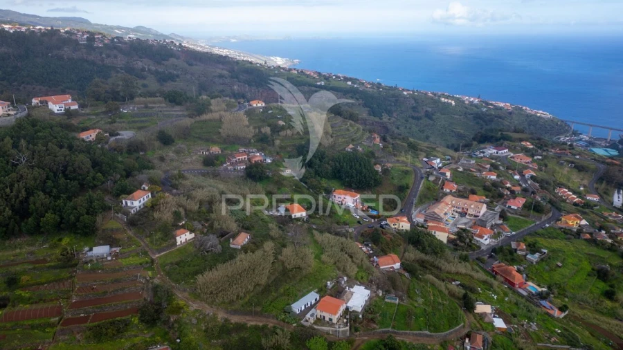 Prédio para Venda em Caniço Foto 25