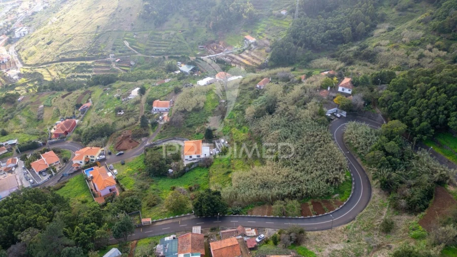 Prédio para Venda em Caniço Foto 11