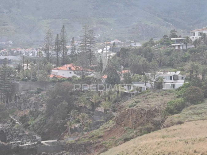 Terreno para Venda em Caniçal Foto 33