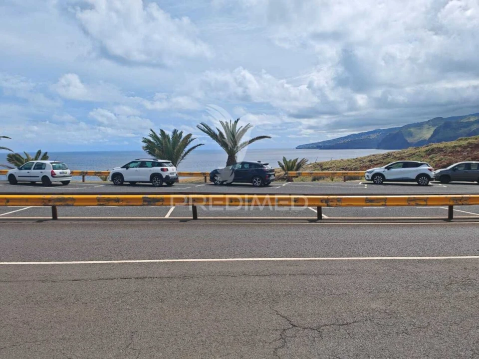 Terreno para Venda em Caniçal Foto 23