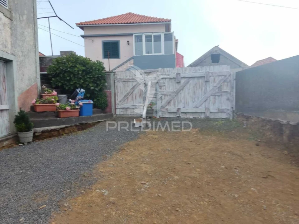 Moradia T2 para Venda em Fajã da Ovelha Foto 2