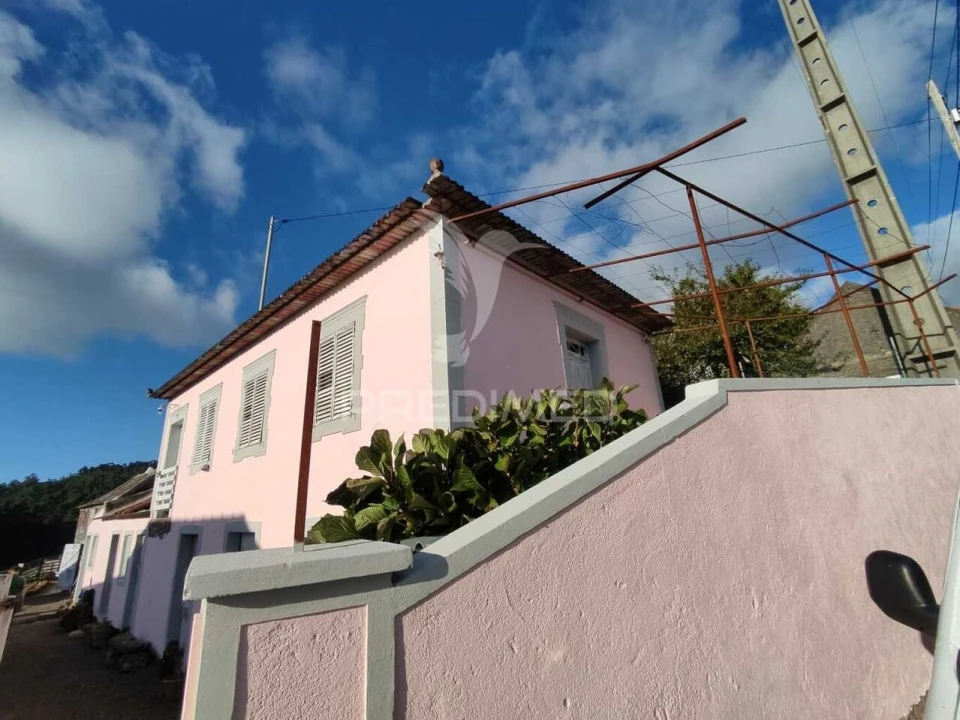 Moradia T2 para Venda em Fajã da Ovelha Foto 21