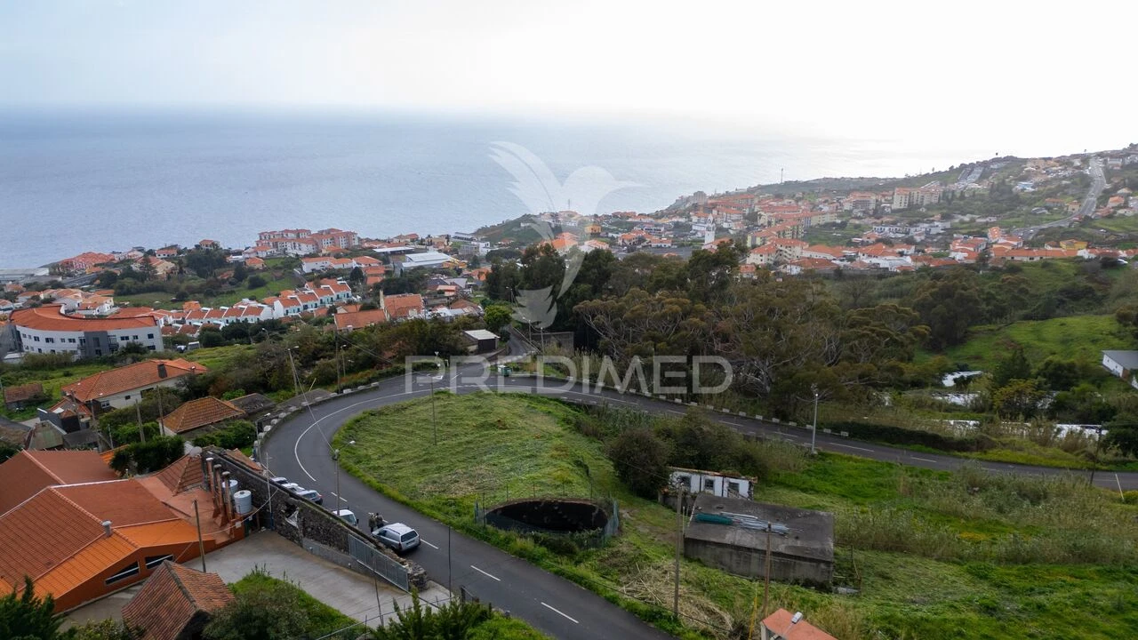 Terreno para Venda em Caniço Foto 11