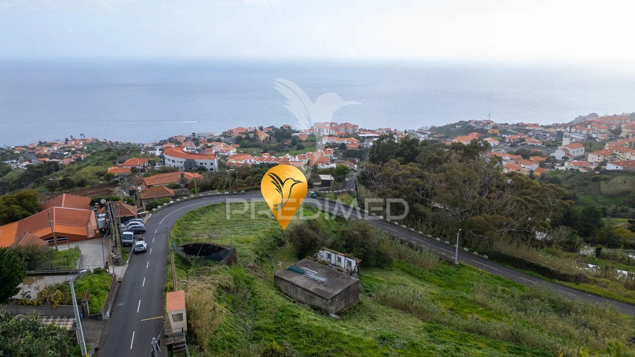 Terreno para Venda em Caniço Foto 13