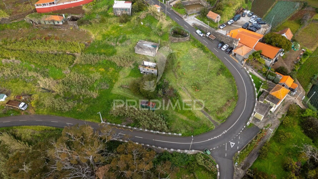 Terreno para Venda em Caniço Foto 32