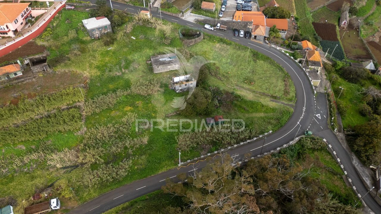 Terreno para Venda em Caniço Foto 31