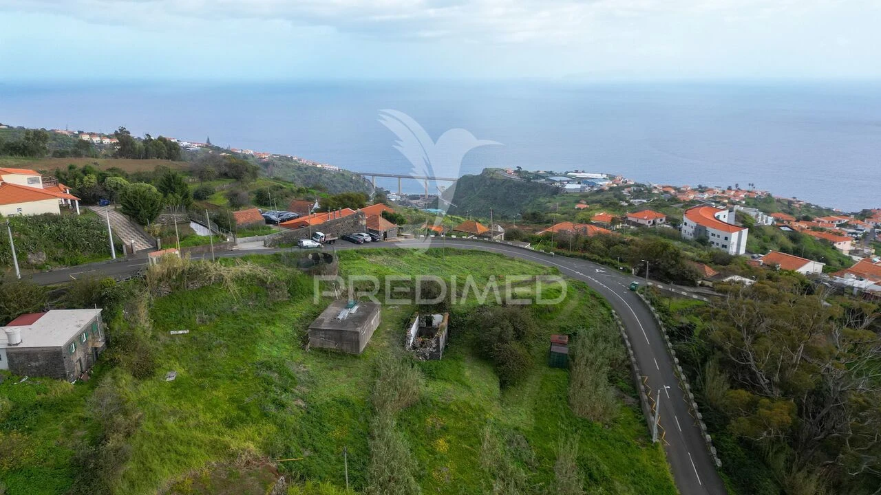 Terreno para Venda em Caniço Foto 14