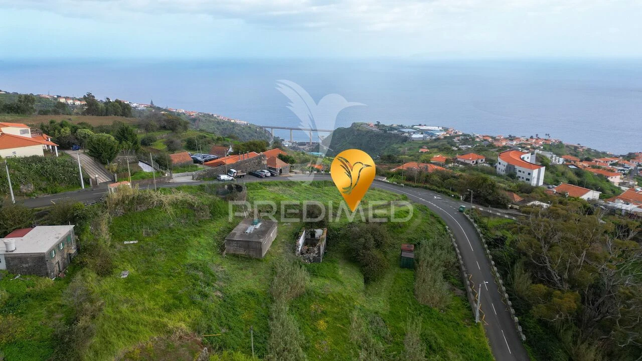Terreno para Venda em Caniço Foto 15
