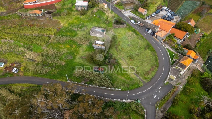 Terreno para Venda em Caniço Foto 32