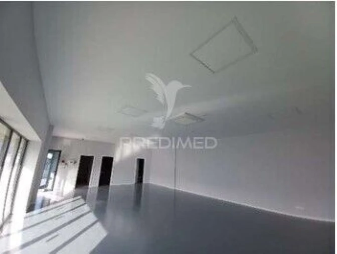 Loja para Arrendamento em Portimão Foto 3