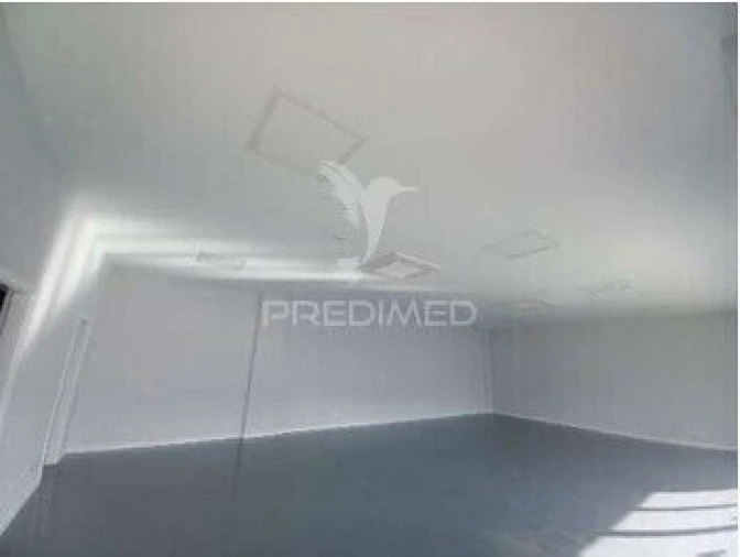 Loja para Arrendamento em Portimão Foto 4