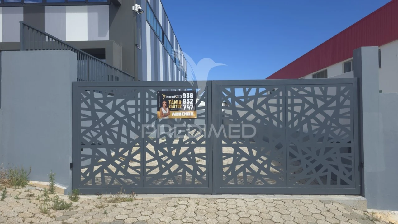 Armazém para Arrendamento em Portimão Foto 3