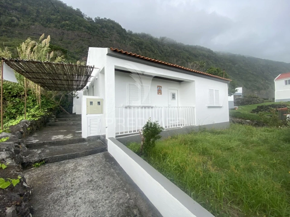 Moradia T2 para Venda em Manadas (Santa Barbara) Foto 2