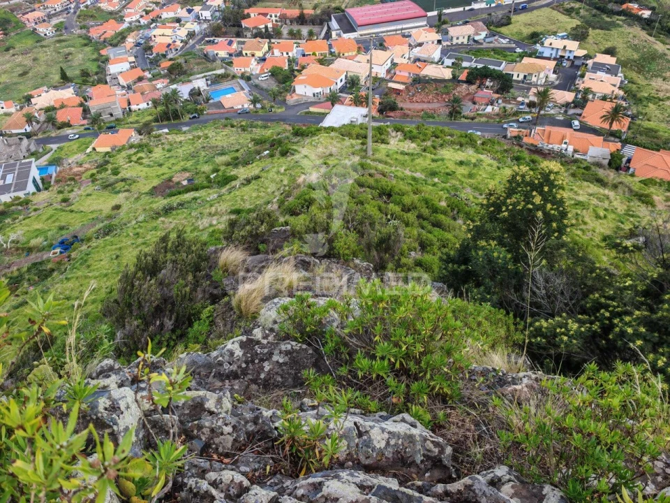 Terreno para Venda em Caniçal Foto 10