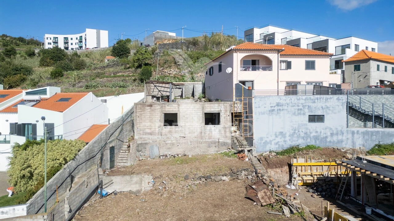 Terreno para Venda em Caniço Foto 4