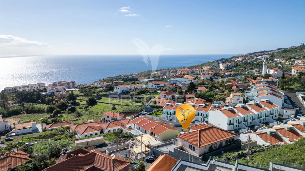 Terreno para Venda em Caniço Foto 14