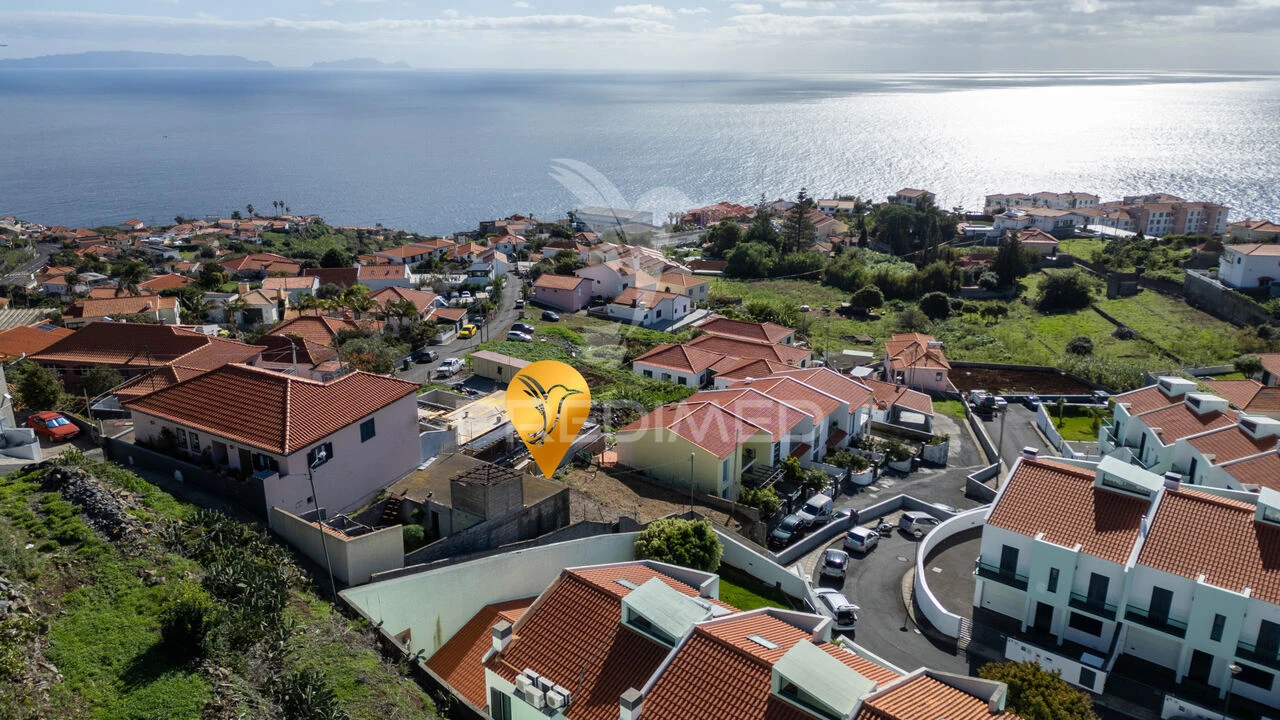 Terreno para Venda em Caniço Foto 11