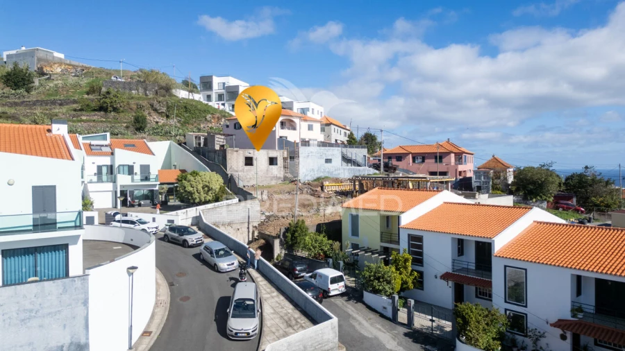 Terreno para Venda em Caniço Foto 6