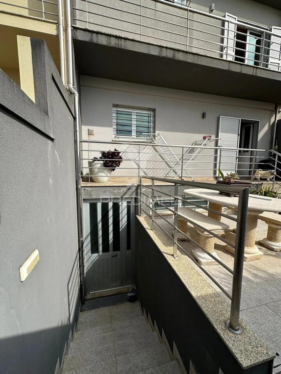 Moradia T3 para Venda em Mindelo Foto 28