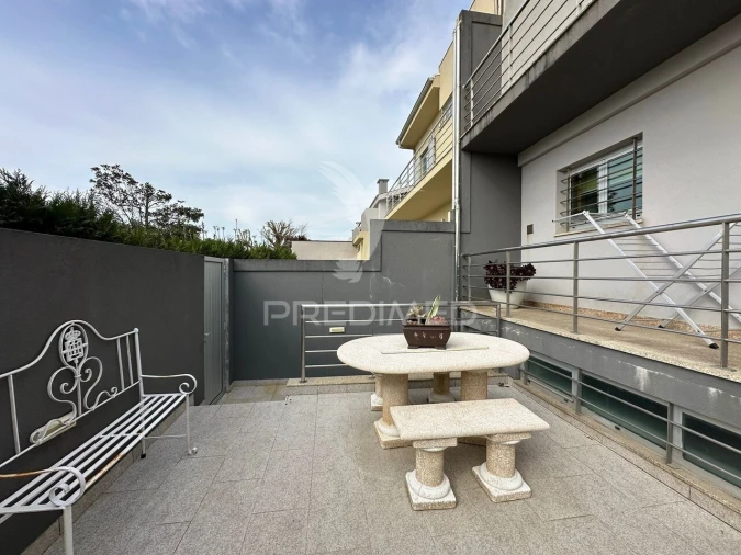 Moradia T3 para Venda em Mindelo Foto 29