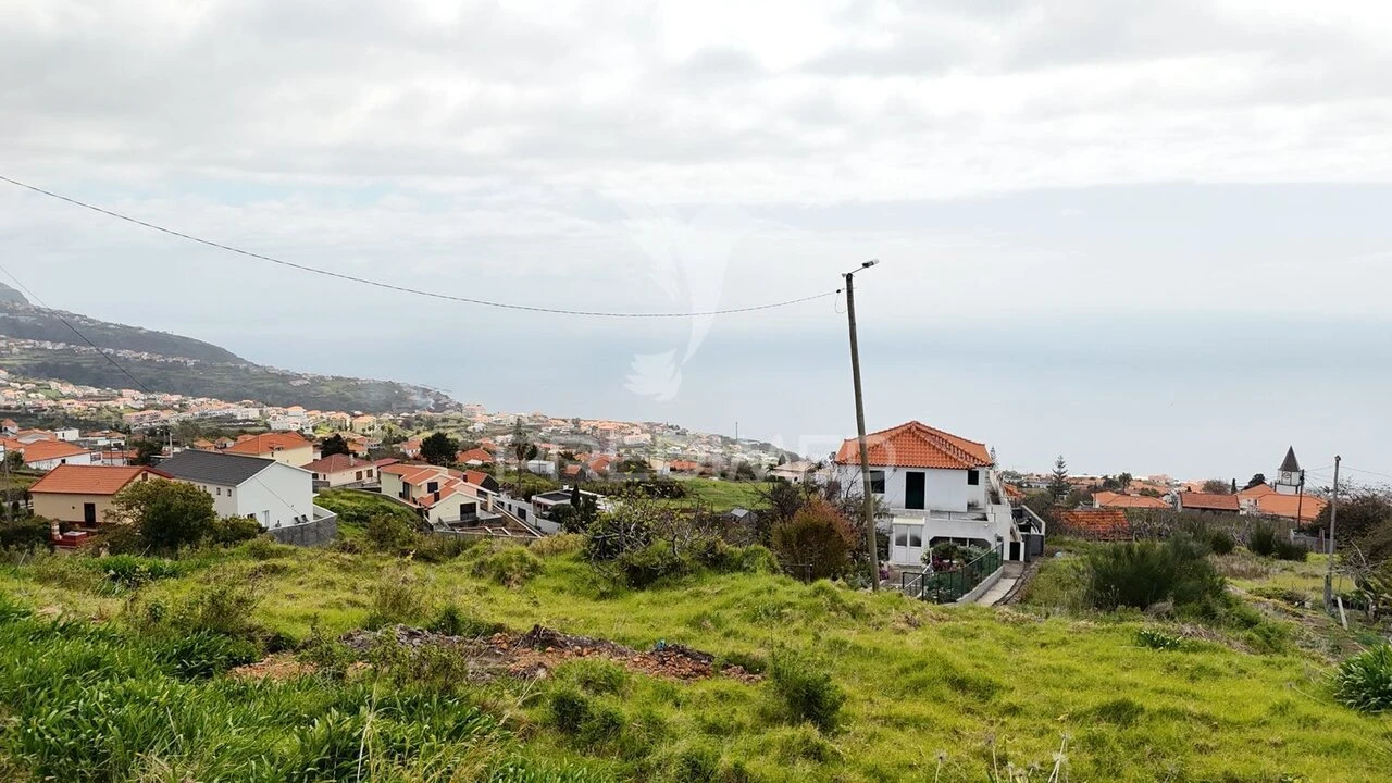 Terreno para Venda em Estreito da Calheta Foto 6