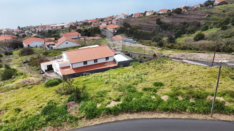 Terreno para Venda em Estreito da Calheta Foto 5