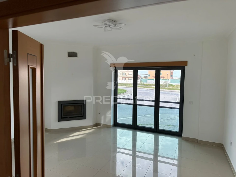 Apartamento T2 para Venda em Castelo Branco Foto 3