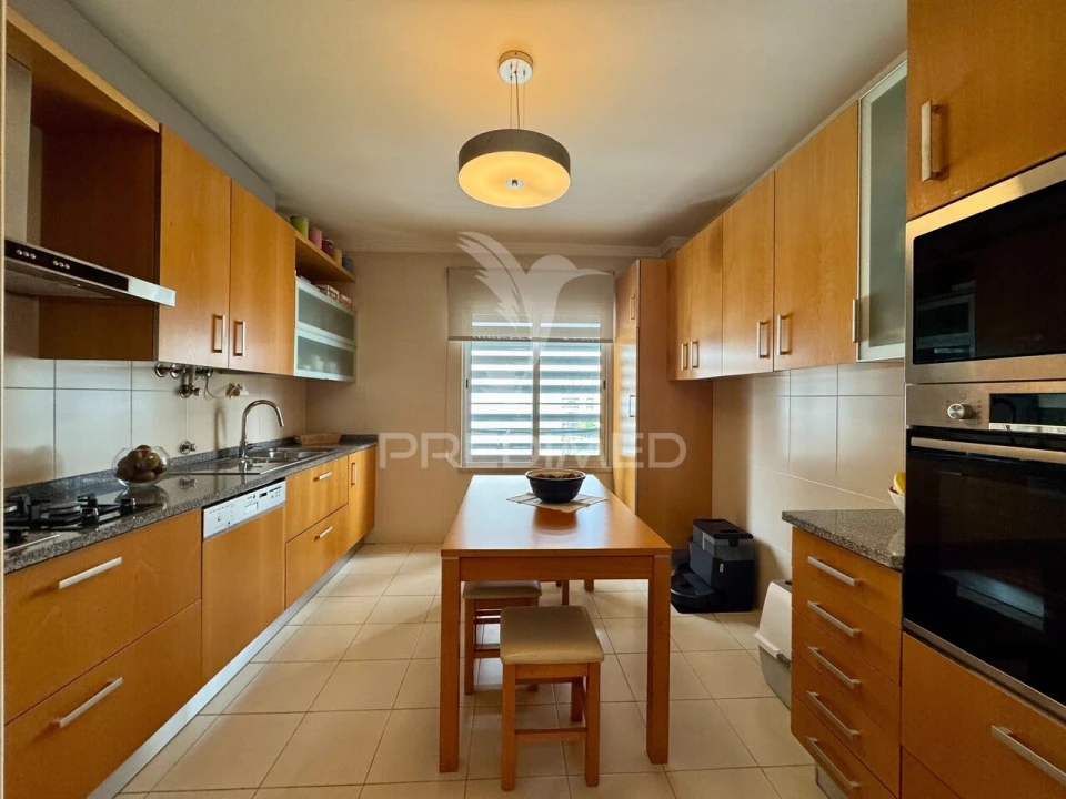 Apartamento T2 para Venda em Fatima Foto 8
