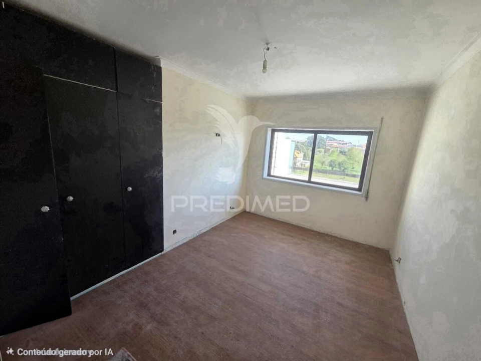 Apartamento T2 para Venda em Vilar de Andorinho Foto 15