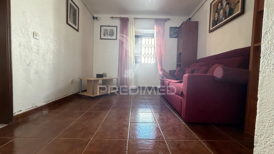 Moradia T2 para Venda em Santiago Maior Foto 5