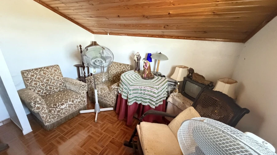 Moradia T2 para Venda em Santiago Maior Foto 26