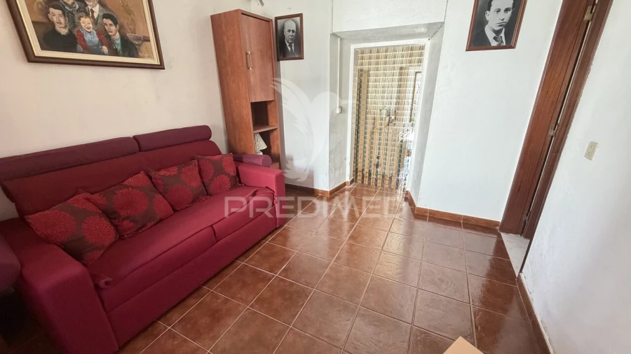 Moradia T2 para Venda em Santiago Maior Foto 13