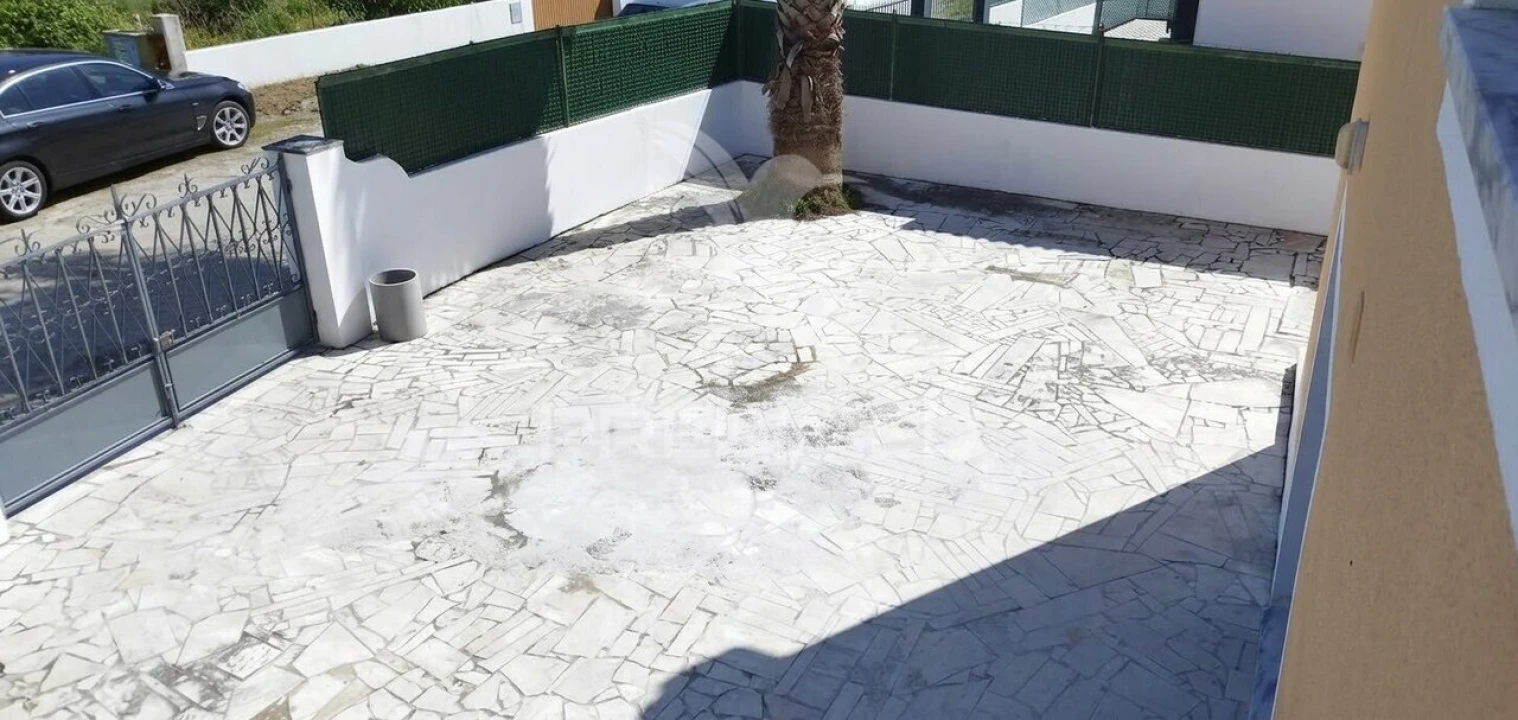 Moradia T2 para Venda em Arruda dos Vinhos Foto 24