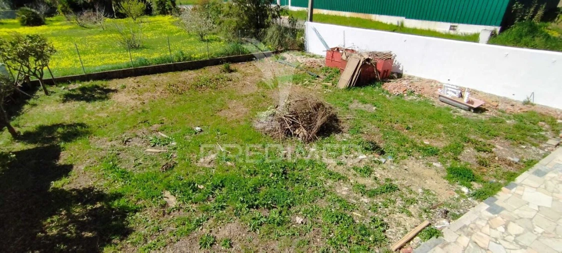 Moradia T2 para Venda em Arruda dos Vinhos Foto 22